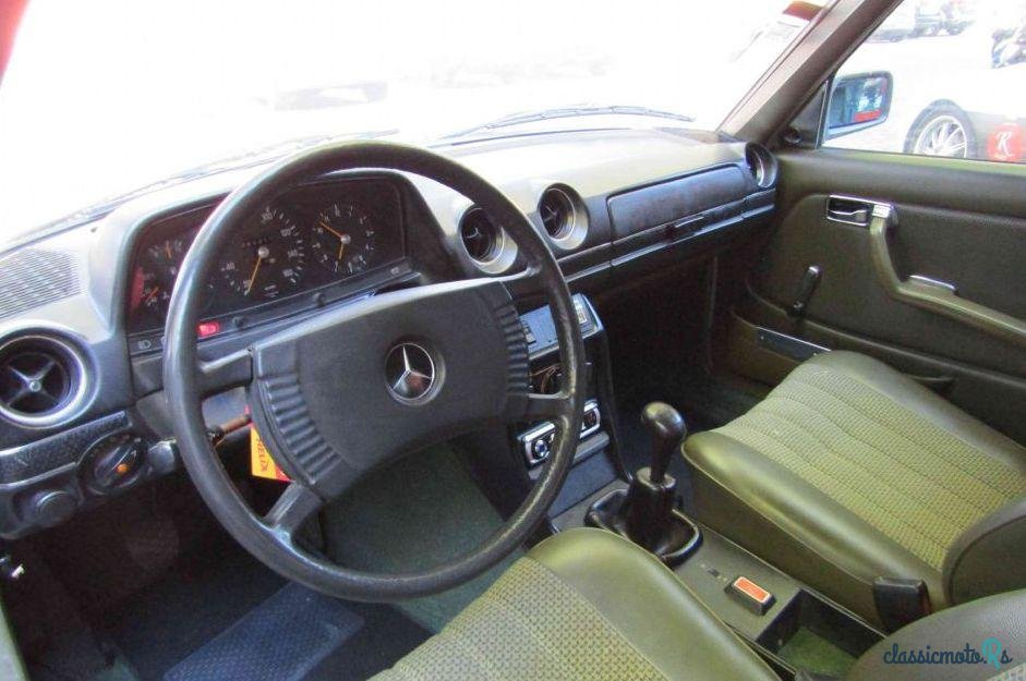 1978' Mercedes-Benz 240 photo #2
