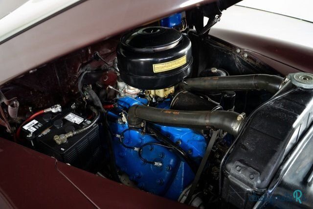 1948' Ford Super Deluxe photo #3
