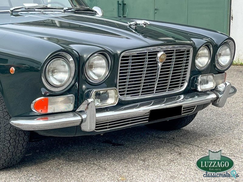 1970' Jaguar XJ photo #6