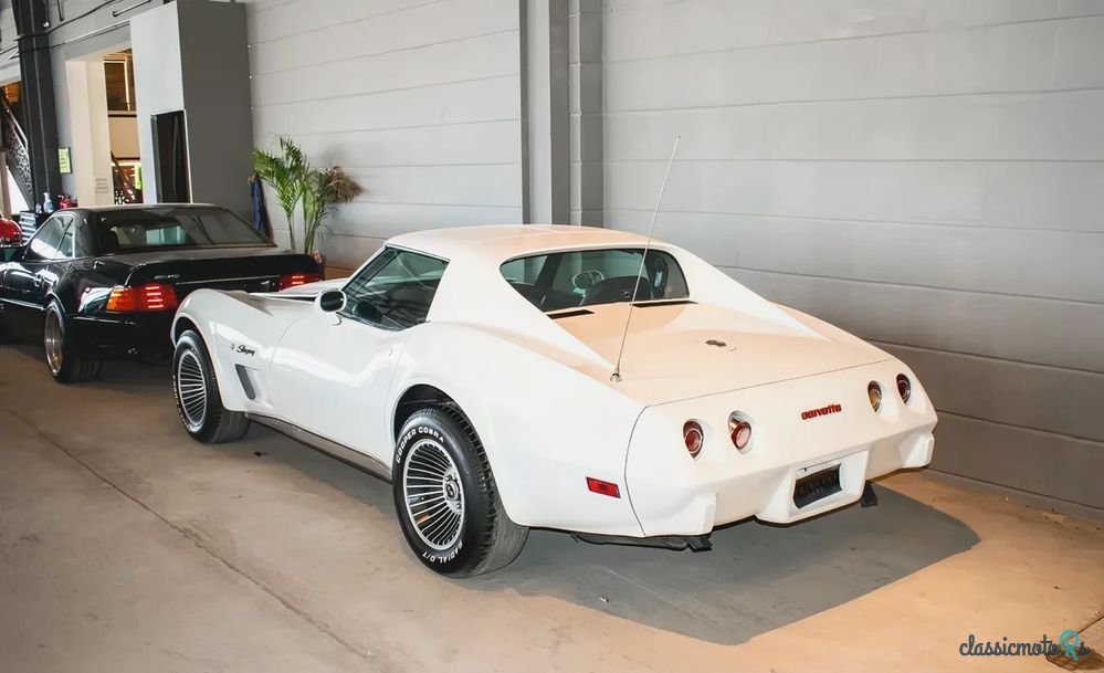 1975' Chevrolet Corvette photo #4