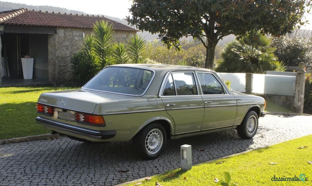 1983' Mercedes-Benz 300 D photo #5