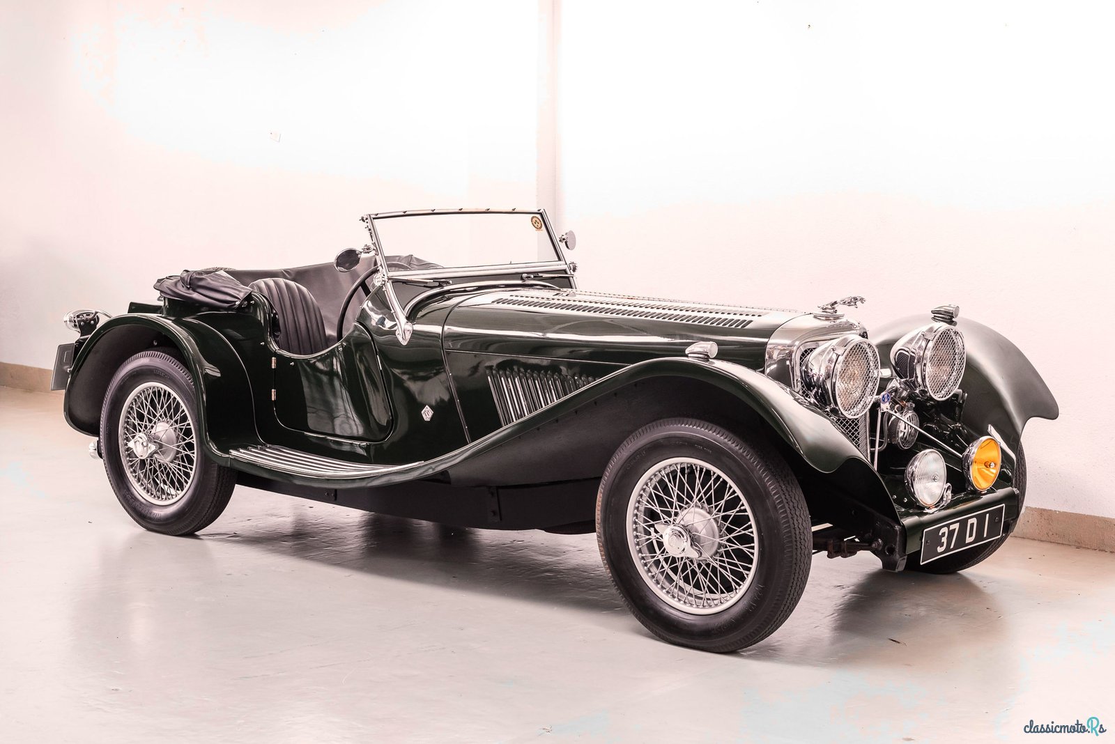 1938' Jaguar SS100 photo #3