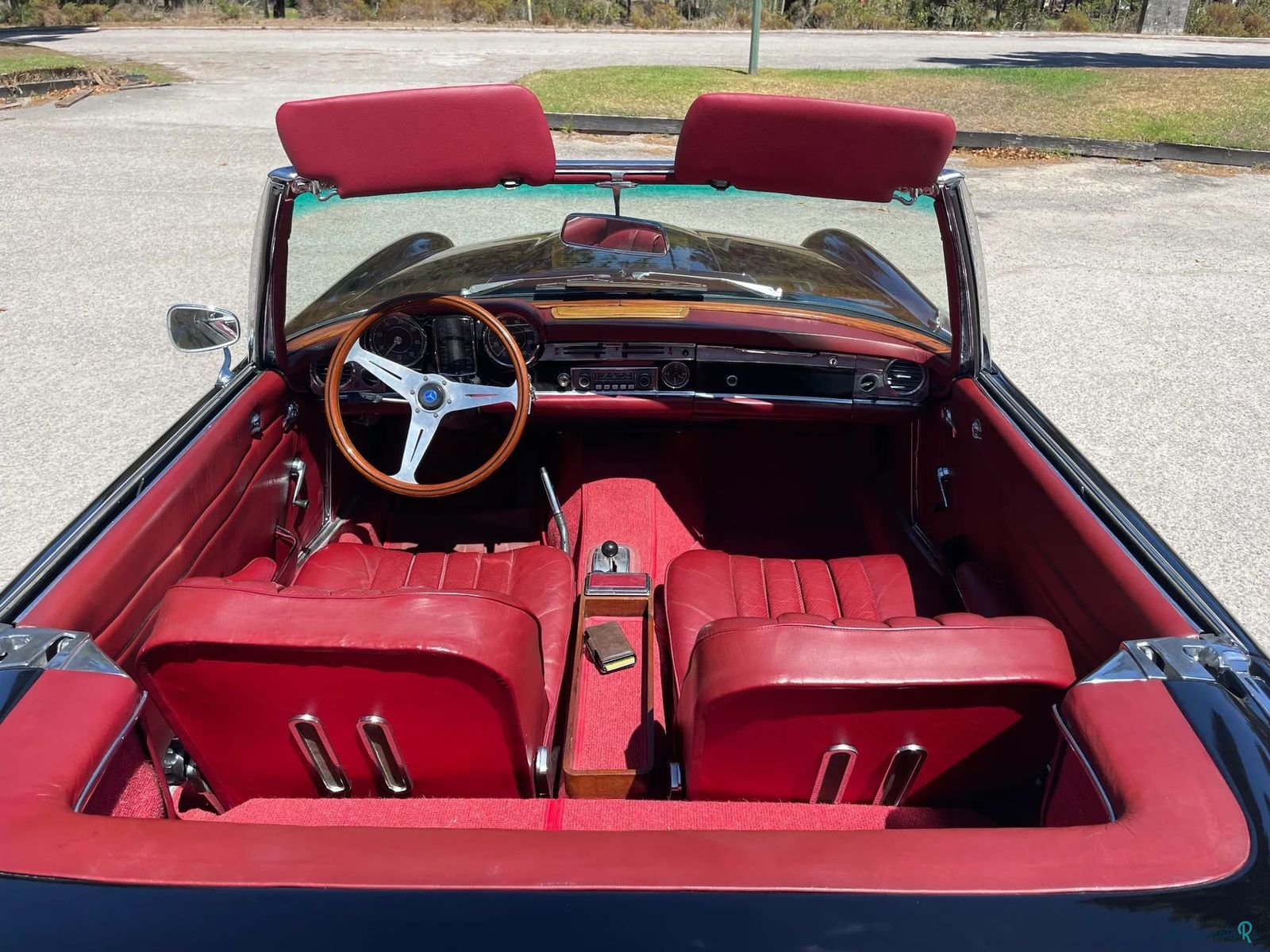 1966' Mercedes-Benz 230 photo #4