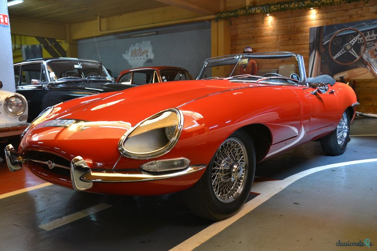 1966' Jaguar E-Type photo #1