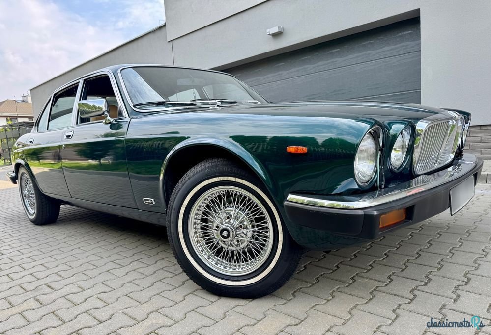 1980' Jaguar XJ photo #3