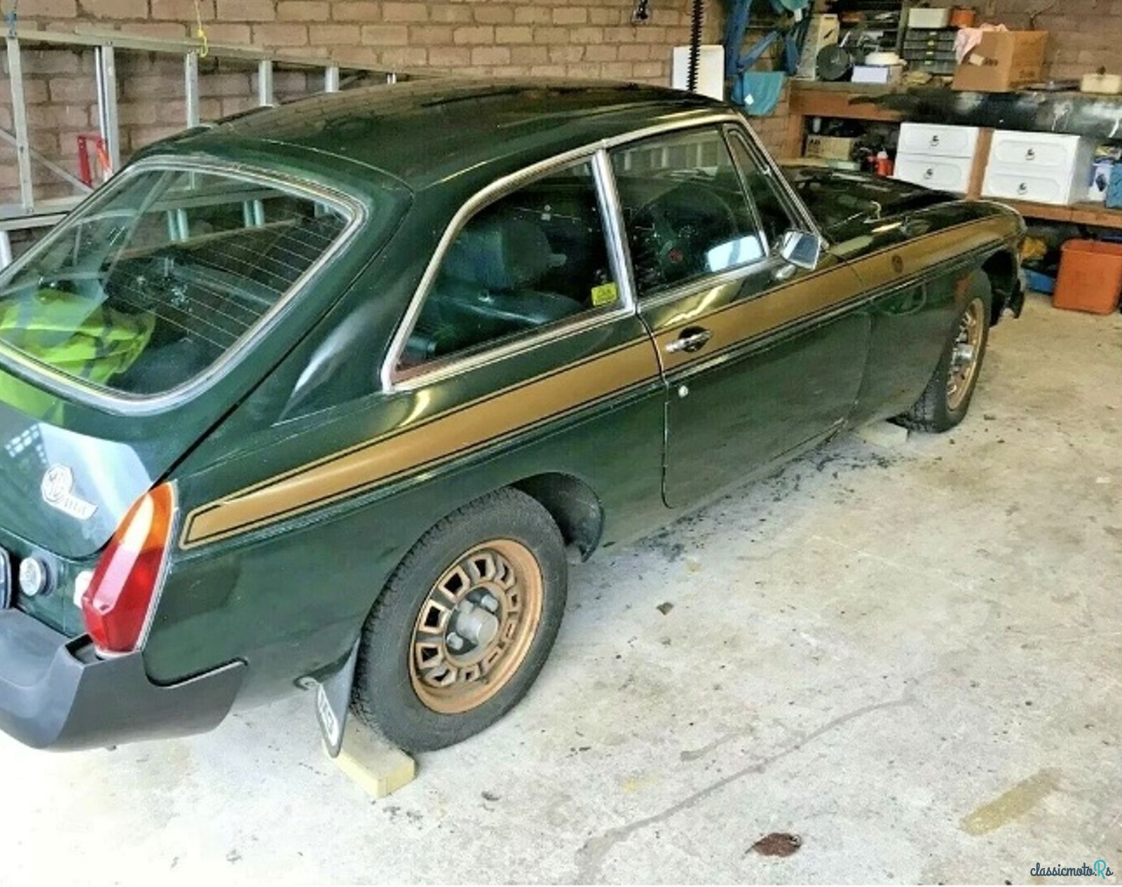 1975' MG Mgb Gt photo #2