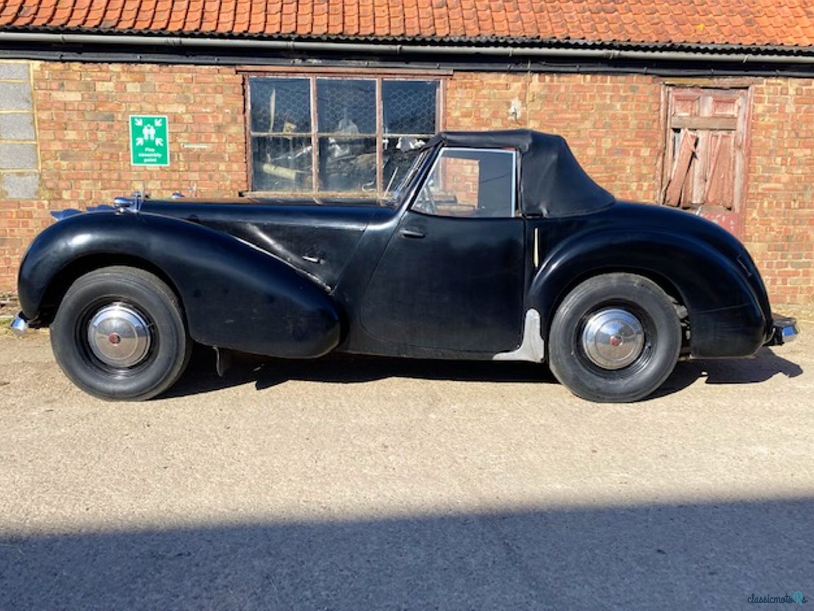 1948' Triumph Roadster 1800 photo #2