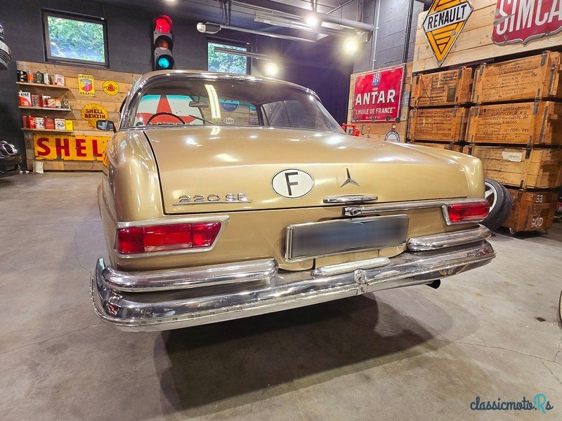 1964' Mercedes-Benz 220 photo #5