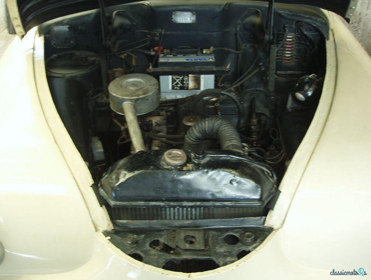 1948' Standard Vanguard photo #2