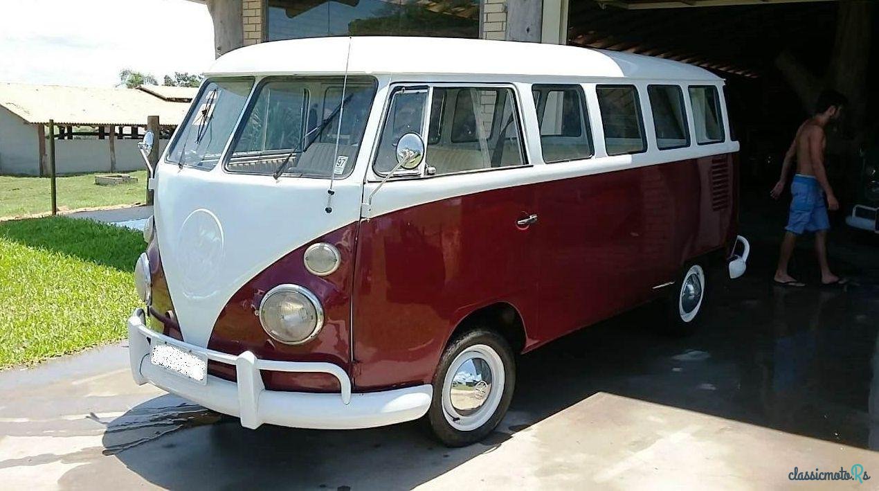1969' Volkswagen Tipe 2 15 Window Bus photo #4