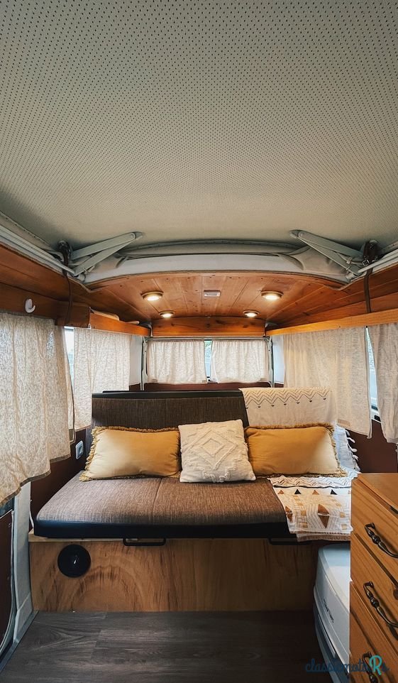 1976' Volkswagen Transporter photo #2