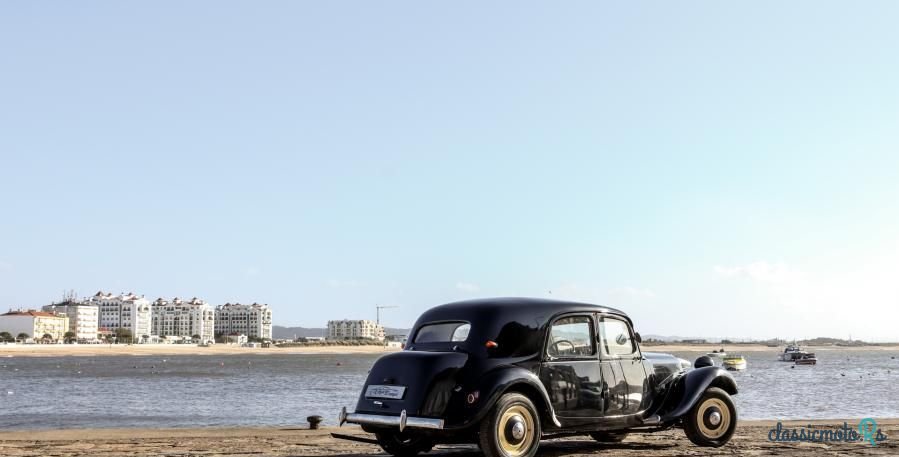 1957' Citroen 11 photo #3