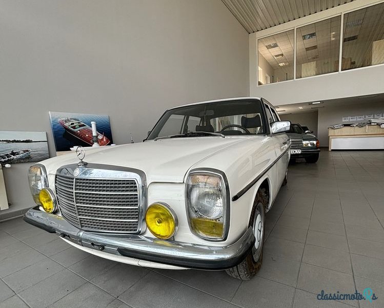 1974' Mercedes-Benz 240D W115 photo #1