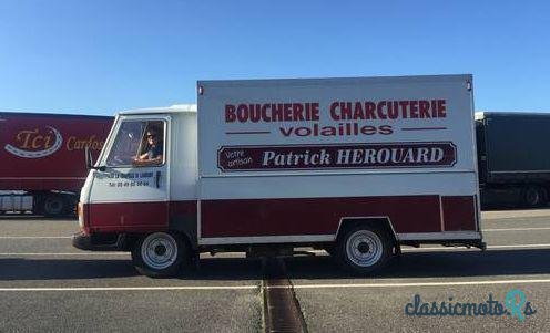 1982' Peugeot J9 photo #3