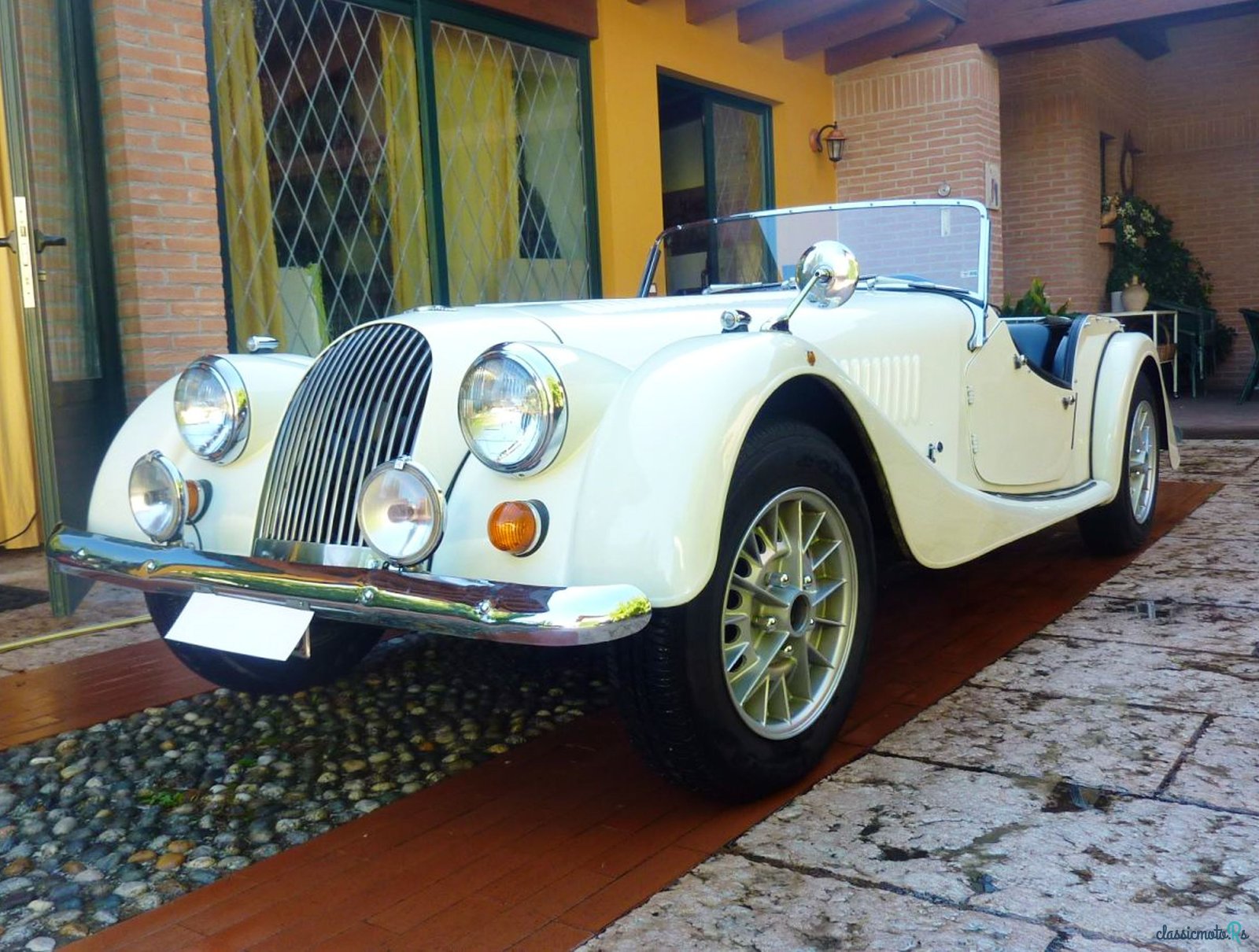 1969' Morgan Plus 8 photo #3