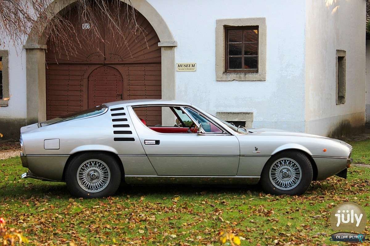 1976' Alfa Romeo Montreal photo #2