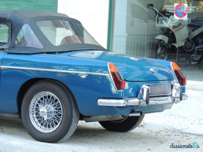 1972' MG MGB photo #5