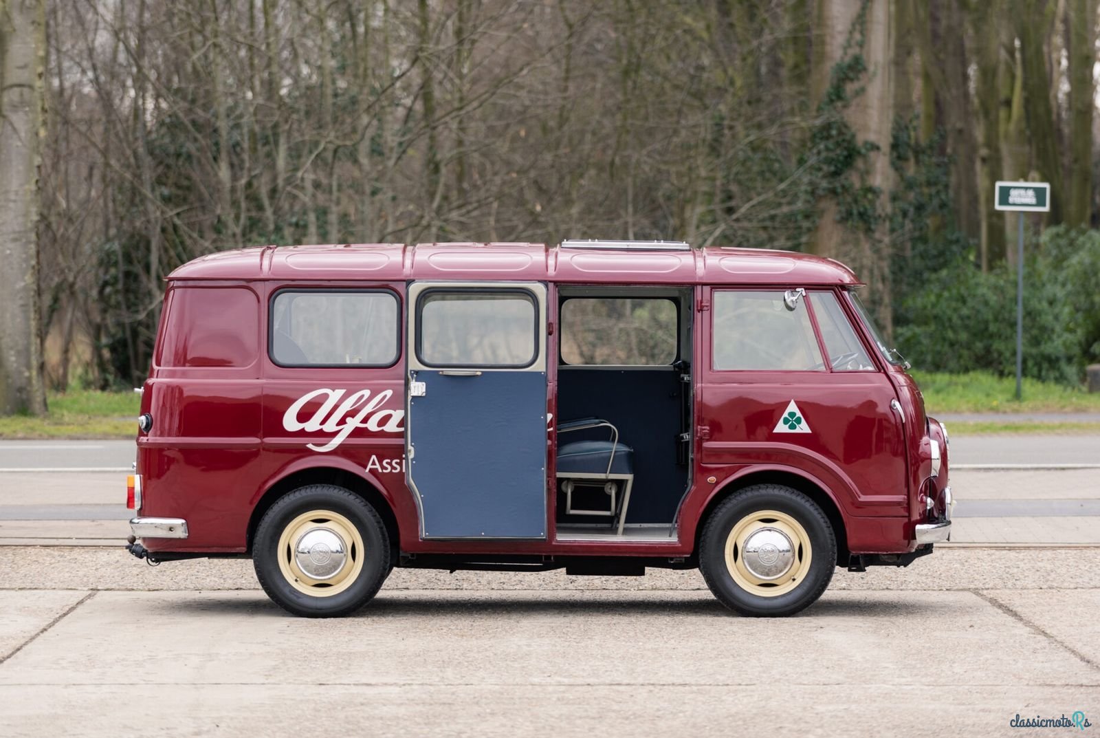 1961' Alfa Romeo Romeo 2 photo #5