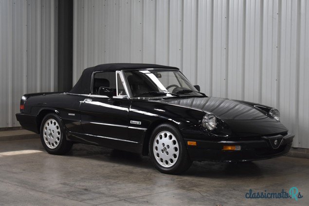 1990' Alfa Romeo Spider for sale. Italy