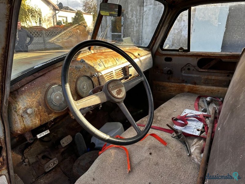 1951' Chevrolet C-10 photo #5