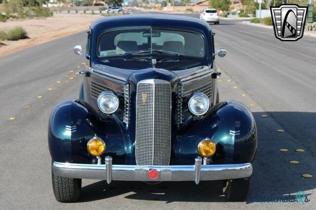 1937' LaSalle Series 50 photo #3