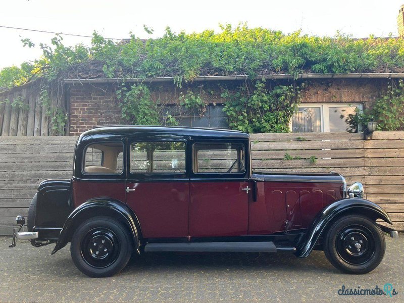 1930' Peugeot 301 photo #2