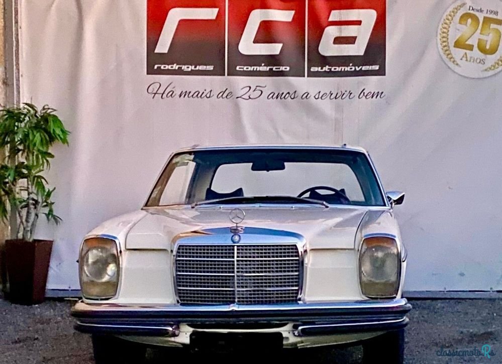 1972' Mercedes-Benz 250 photo #2