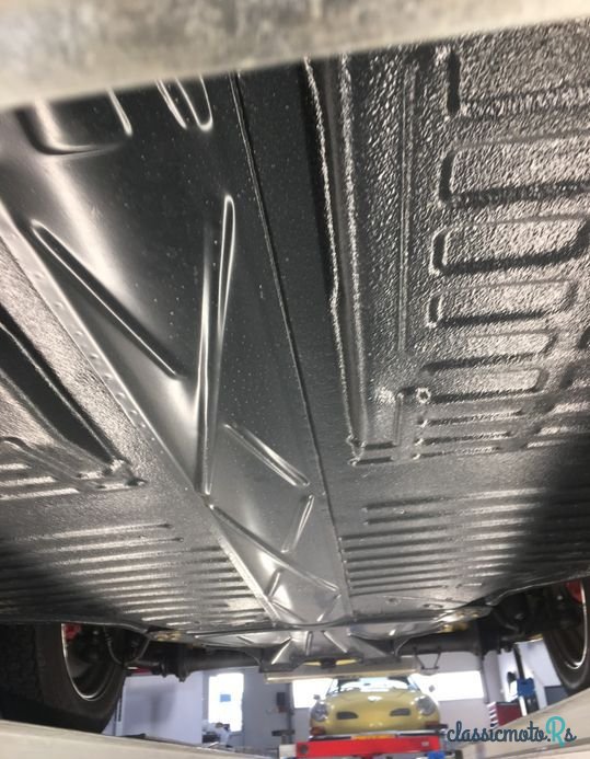 1972' Volkswagen Karmann Ghia photo #6