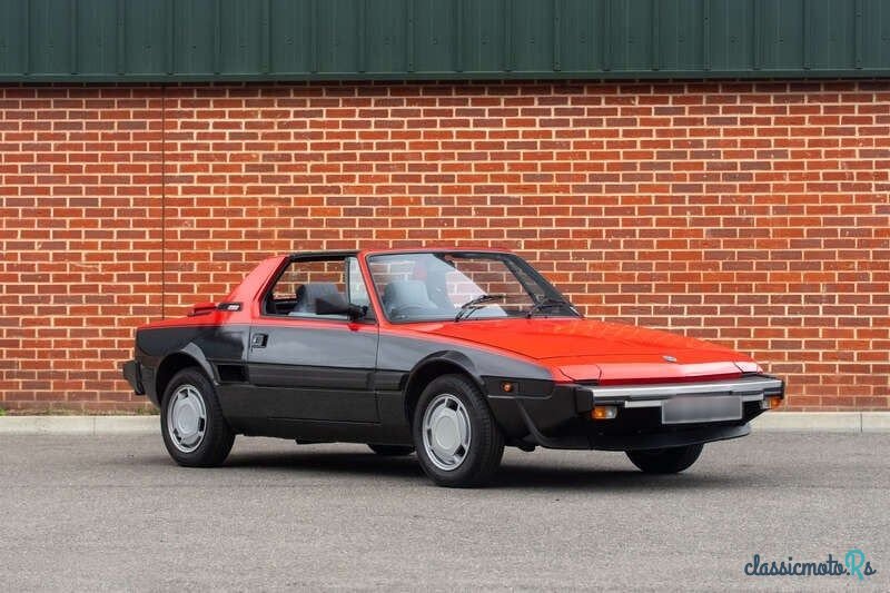 1988' Fiat X1/9 photo #1