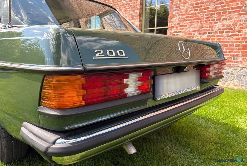 1977' Mercedes-Benz W123 photo #6
