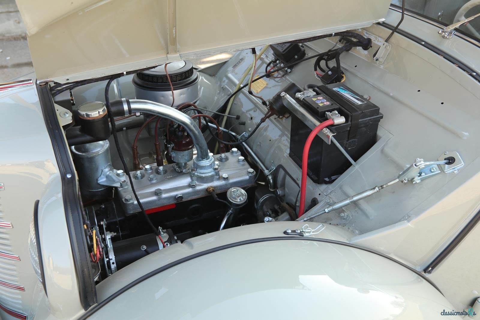 1949' Moskvitch 400-420 photo #3