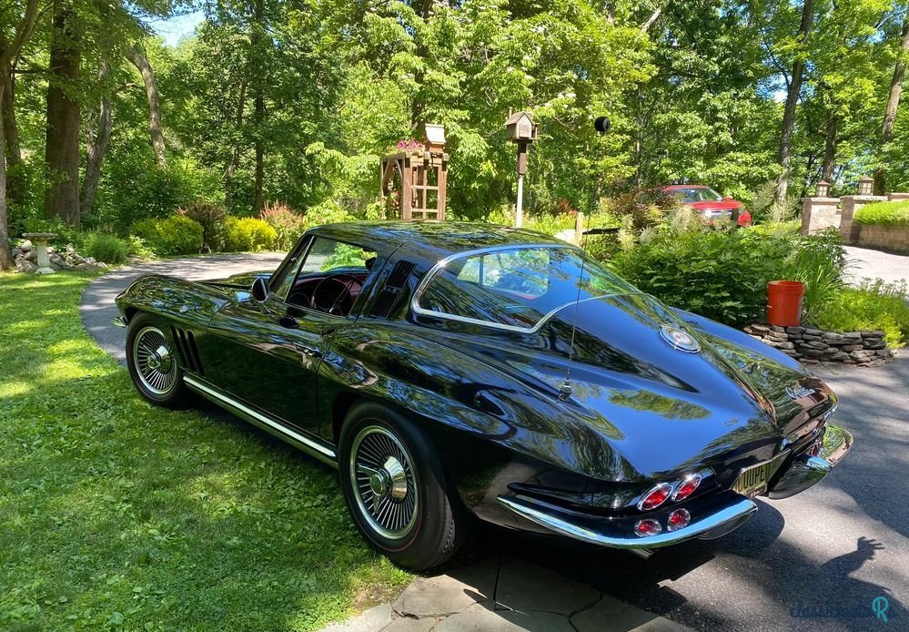 1965' Chevrolet Corvette photo #3