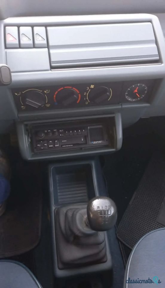 1990' Renault Clio 1.2 Rn photo #2