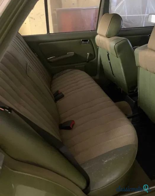 1979' Mercedes-Benz 200 photo #4