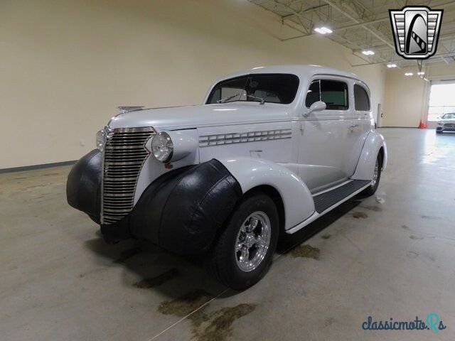 1938' Chevrolet Master Deluxe photo #2