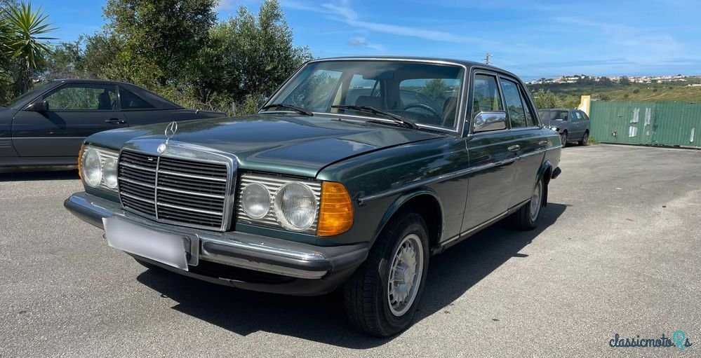 1977' Mercedes-Benz 300 photo #4