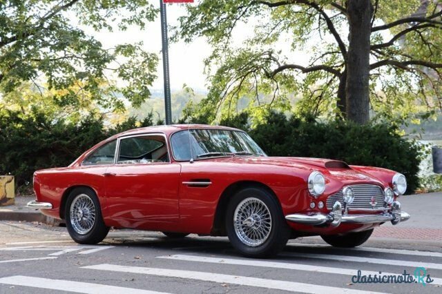 1962' Aston Martin DB4 photo #1