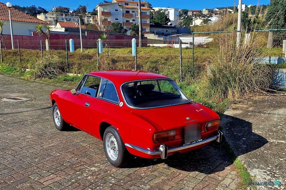 1974' Alfa Romeo 2000 Gtv photo #4