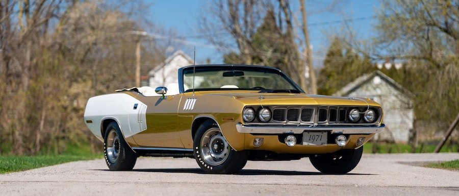 Ultra-Rare V-Code Mopar: 1971 Plymouth Cuda Is One of 5 Made, Worth a Fortune