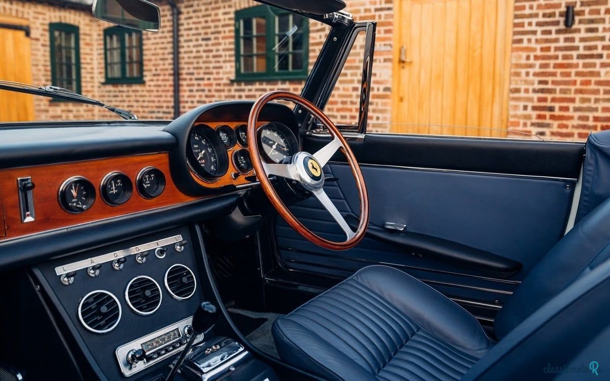 1966' Ferrari 330 photo #3