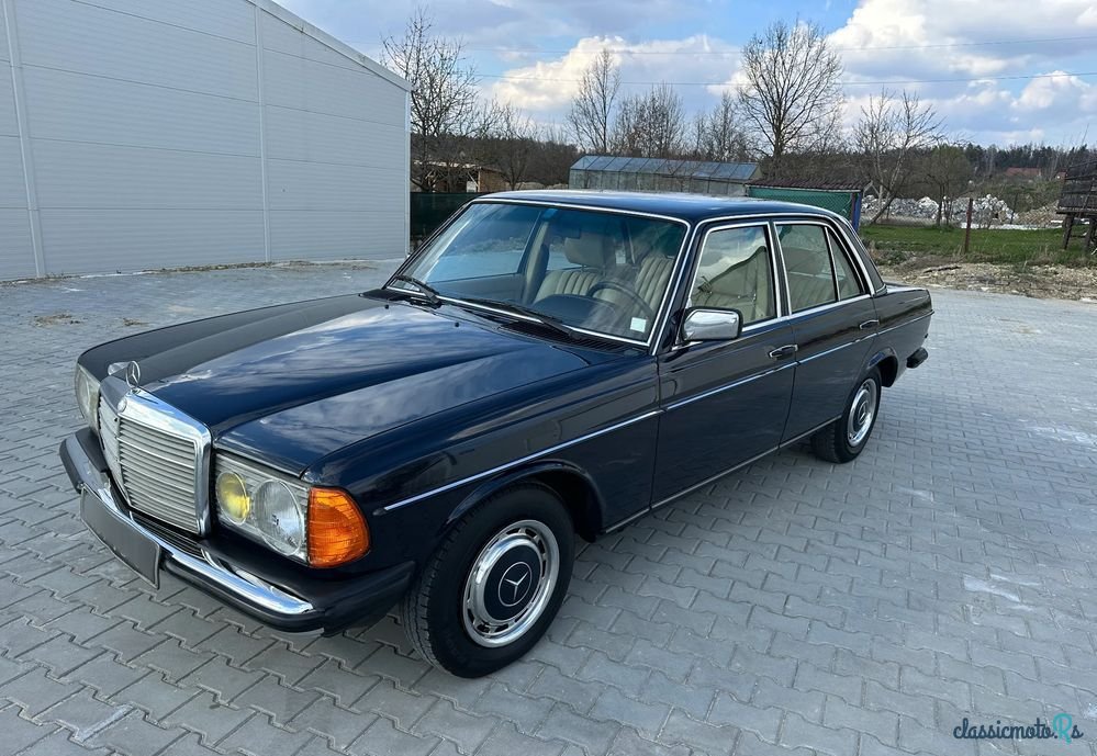 1980' Mercedes-Benz W123 photo #2