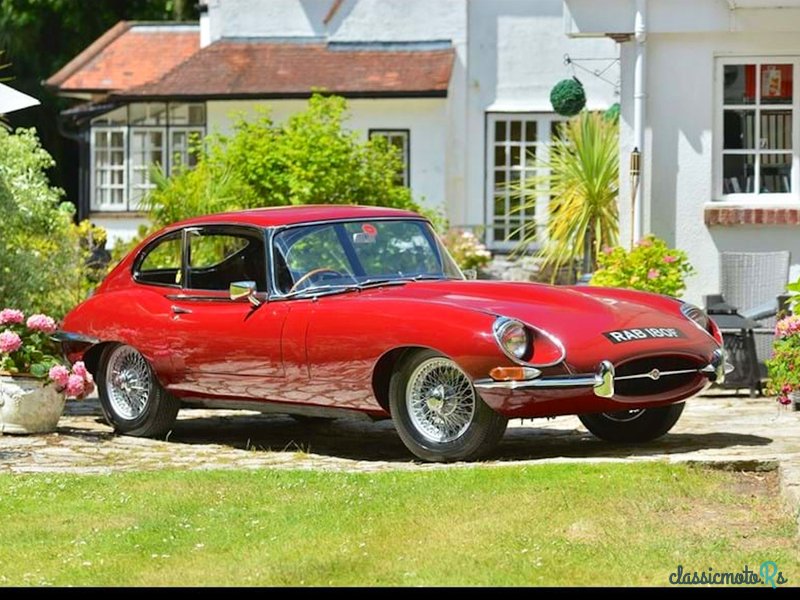 1967' Jaguar E-Type photo #1