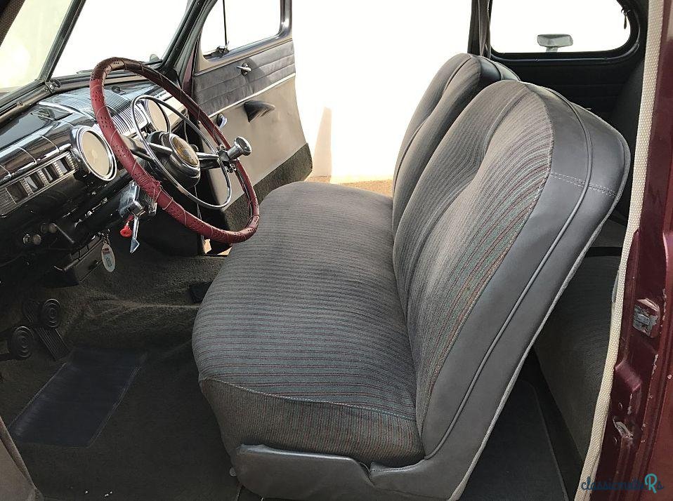 1947' Ford Super Deluxe photo #1