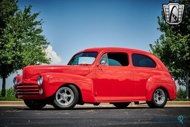 1947' Ford photo #2