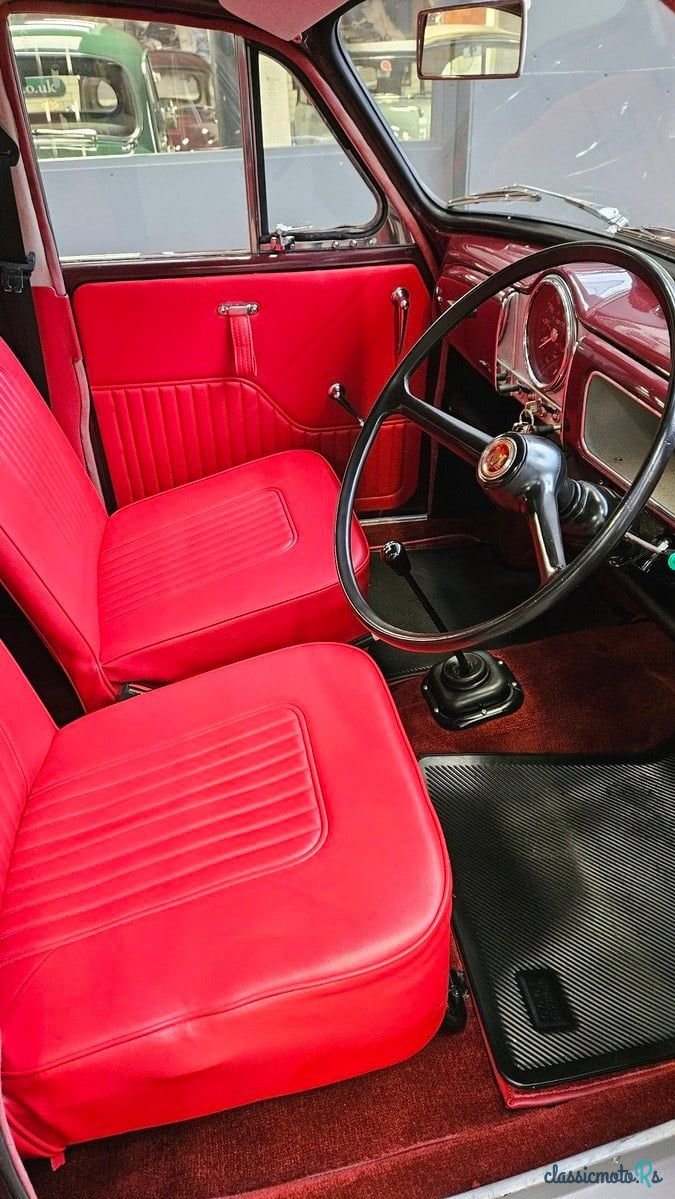 1968' Morris Minor photo #3