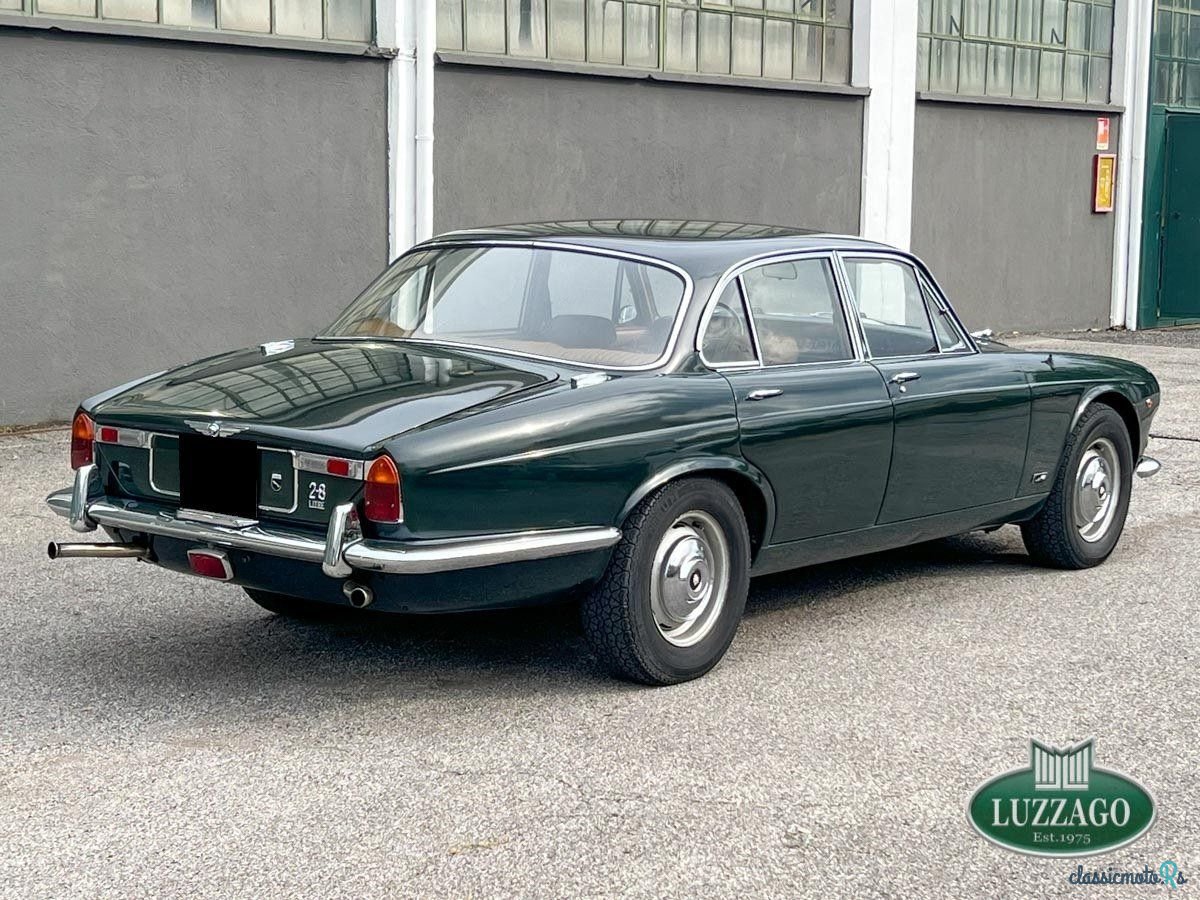 1970' Jaguar XJ photo #4