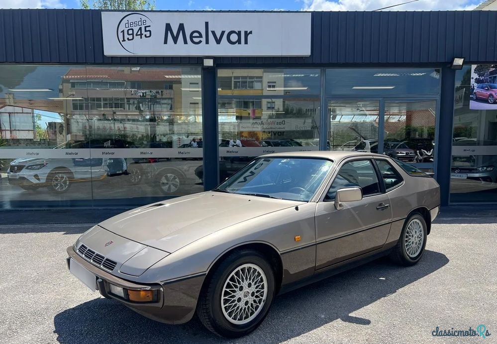 1982' Porsche 924 photo #1