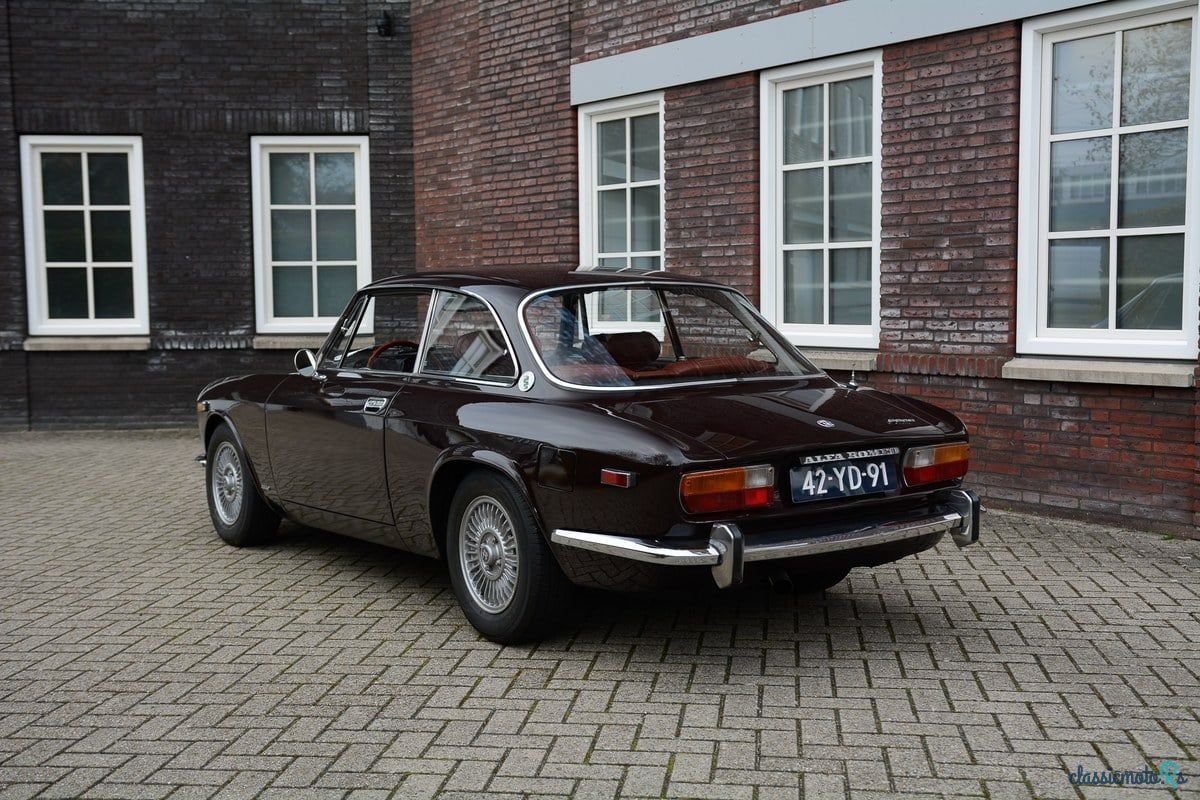 1974' Alfa Romeo Gtv 2000 photo #6
