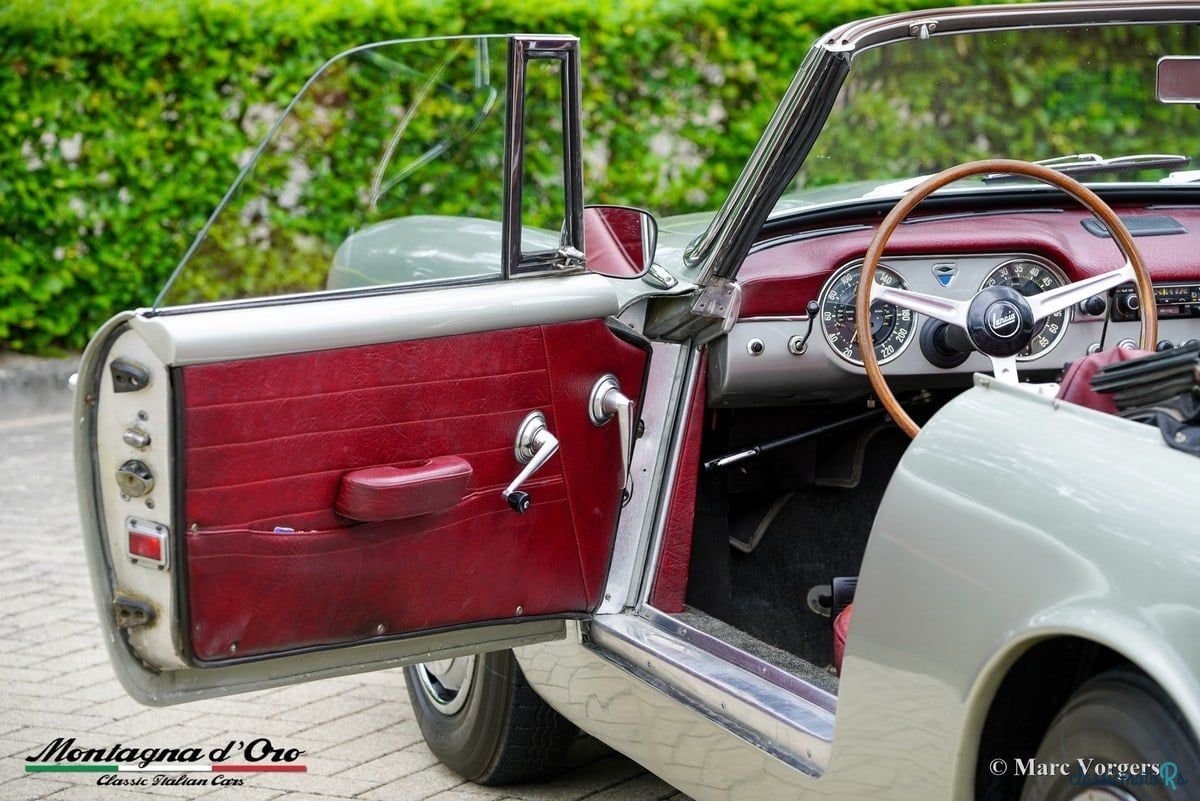 1966' Lancia Flaminia photo #4