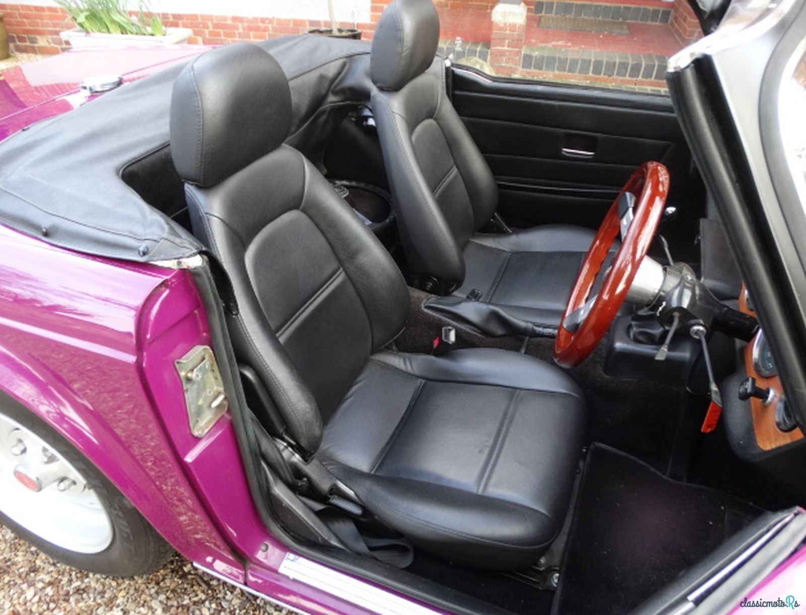 1975' Triumph TR6 photo #4